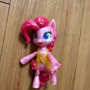 My little pony pinkie pie figure